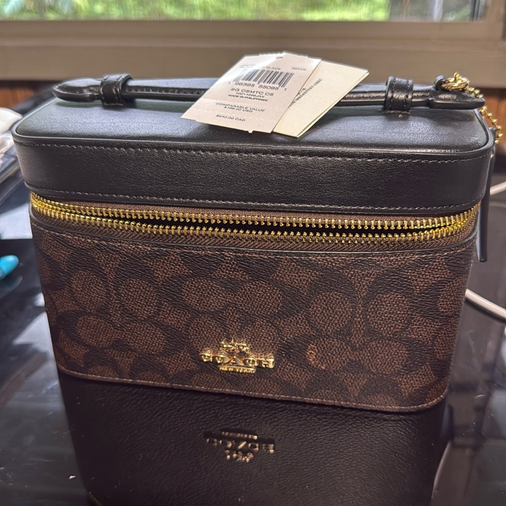 Brand new!! Coach Cosmetic Case
